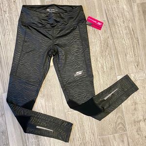 New Skechers go dri mesh leggings